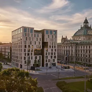 Отель Koenigshof, A Luxury Collection Hotel,, Мюнхен